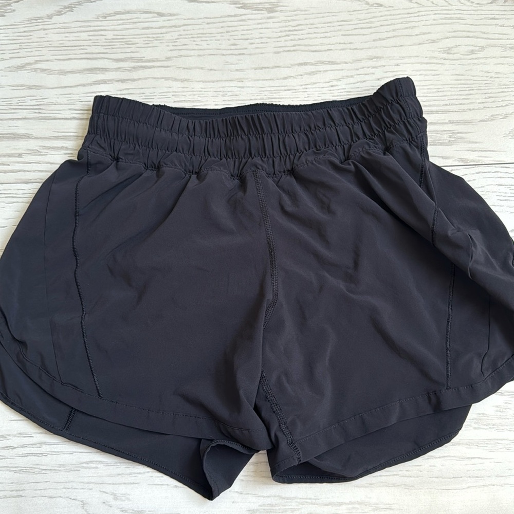 Lululemon Black Track That 4’ shorts